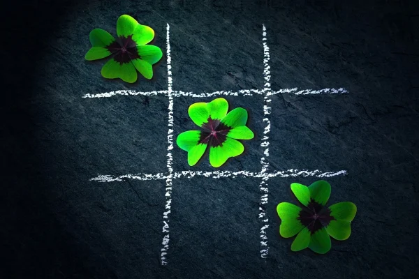 De ce unii oameni par mereu norocoși? Secretele unui mindset care atrage oportunități