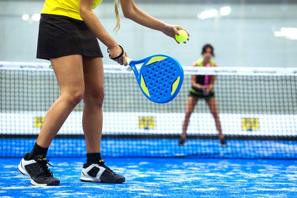 Padelul, sportul în expansiune care transformă spațiile urbane din România