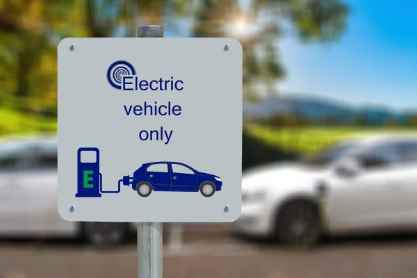Viitorul pieței auto: Are motorul electric cu adevărat câștig de cauză?